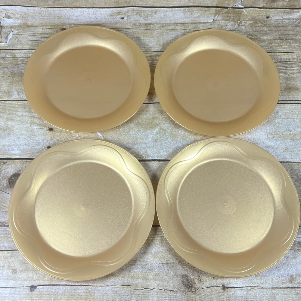 Tupperware NEW Luncheon Dessert  Plates Open House Gold  8 in Set of 4